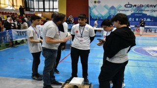 Tavşanlı 15 Temmuz Şehitler Fen Lisesi ROBOTAV 2025 hazırlığında