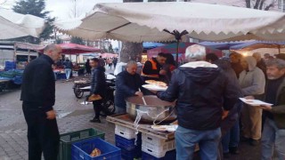Tavşanlı Pazarcılar Odasından bin kişilik iftar yemeği