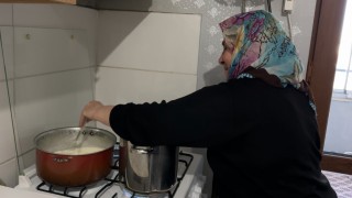 Tezek ve kömürden sonra Yüksekova doğalgaza geçiş yaptı: İftar yemekleri doğalgazla pişirildi