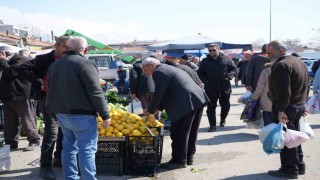 Ticaret satış hacmi yıllık yüzde 5,3 arttı