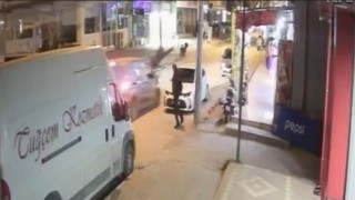 Ticari aracın çarptığı yaya metrelerce havaya uçtu