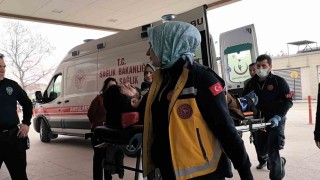Traktörün altında kalan sürücü yaralandı
