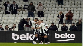 Trendyol Süper Lig: Beşiktaş: 1 - Kayserispor: 0 (İlk yarı)
