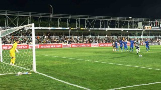 Trendyol Süper Lig: Bodrum FK: 1 - Fenerbahçe: 4 (İlk yarı)