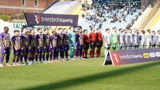 Trendyol Süper Lig: Eyüpspor: 1 - Konyaspor: 0 (İlk yarı)