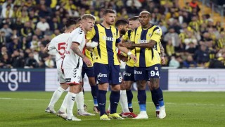 Trendyol Süper Lig: Fenerbahçe: 0 - Samsunspor: 0 (İlk yarı)