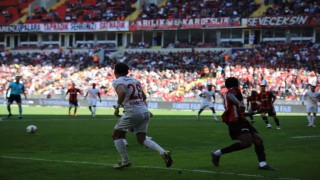 Trendyol Süper Lig: Gaziantep FK: 0 - Kayserispor: 0 (İlk yarı)