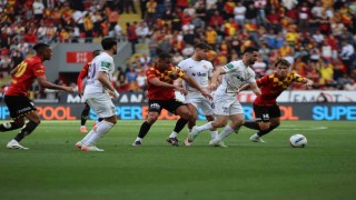 Trendyol Süper Lig: Göztepe: 0 - Eyüpspor: 0 (İlk yarı)