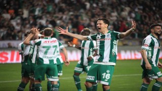 Trendyol Süper Lig: Konyaspor: 1 - Beşiktaş: 0 (İlk yarı)