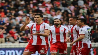 Trendyol Süper Lig: Sivasspor: 5 - Adana Demirspor: 1 (Maç sonucu)