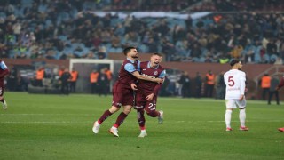 Trendyol Süper Lig: Trabzonspor: 1 - Atakaş Hatayspor: 1 (İlk yarı )