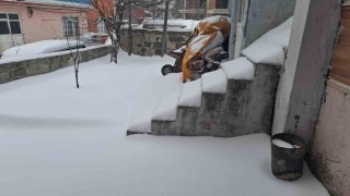 Tuncelide kar yağışı etkili oldu