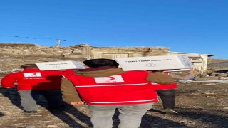 Türk Kızılay Ağrıda hayırseverlerin bağışlarını ihtiyaç sahiplerine ulaştırıyor
