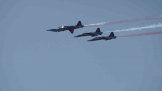 Türk Yıldızları Çanakkale semalarında nefesleri kesti