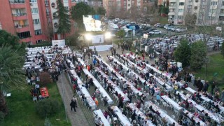Tuzlada Ramazanın bereketi sokak iftarlarında paylaşılıyor