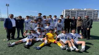 U-18 Futbol Yerel Ligi Van İl Şampiyonu Büyükşehir Belediyespor oldu