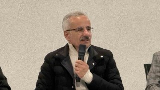 Ulaştırma ve Altyapı Bakanı Abdulkadir Uraloğlu sahurda balıkçılarla bir araya geldi