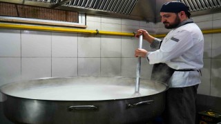 Ümraniye Belediyesi Ramazan ayında da ihtiyaç sahiplerini yalnız bırakmıyor