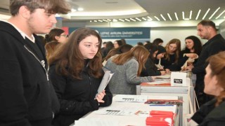 Üniversite tanıtım gününe büyük ilgi