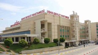 Uşak Eğitim ve Araştırma Hastanesindeki yasak bölgede sigara içenlere ceza yazıldı