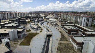 Uşaka 22 yılda 12.9 milyar liralık 135 tesis kazandırıldı