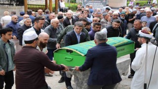 Üstünden vasiyeti çıkan kimsesiz hayırsever son yolculuğuna uğurlandı
