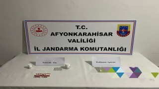 Uyuşturucu haplarla yakalanan 3 kişi gözaltına alındı