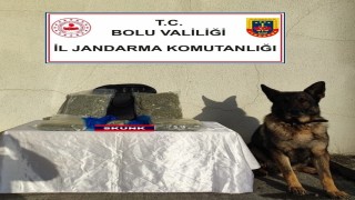 Uyuşturucu tacirleri otobüste yakalandı