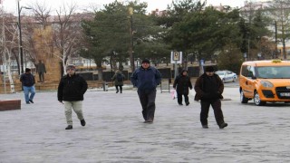 Uzmanı açıkladı: Geçmişe takılı kalan mutlu olamıyor