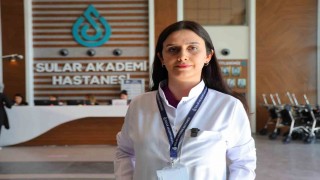 Uzmanından gebelere uyarı: En az günde iki buçuk üç litre su tüketilsin