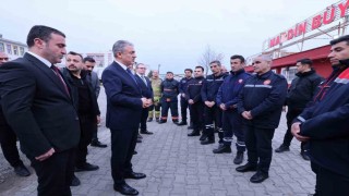Vali Akkoyun Kızıltepe İtfaiye Grup Amirliği personeliyle bir araya geldi