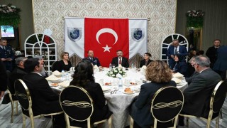 Vali Aksoy, şehit aileleri ve gaziler ile iftar yaptı