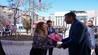 Vali Çelikten Hakkâri Devlet Hastanesine tıp bayramı ziyareti