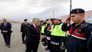 Vali Çelikten uygulama noktalarına bayram ziyareti