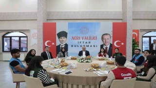 Vali Koç, STK temsilcileriyle iftar programında bir araya geldi
