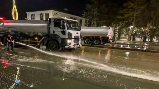 Van Büyükşehir Belediyesi kent genelinde temizlik çalışması başlattı