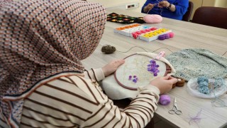 Van Büyükşehir Belediyesinin kadınlara yönelik kursları başladı
