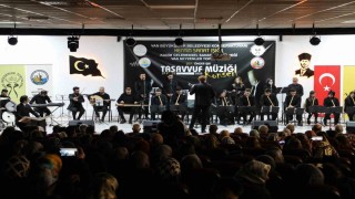 Van Büyükşehir Belediyesinin tasavvuf müziği konseri yoğun ilgi gördü