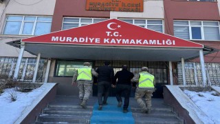 Vanda 4 düzensiz göçmen yakalandı