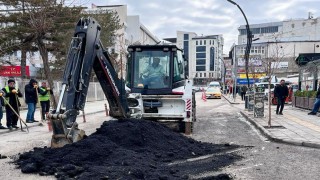 Vanda hem altyapı hem de karla mücadele çalışması devam ediyor
