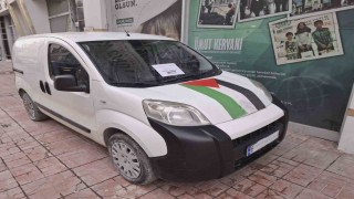 Vanlı hayırsever 320 bin liralık aracını Gazzeye bağışladı