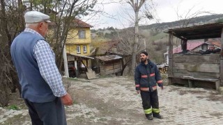 Yangın söndürmeye gelen itfaiyeciyle ilginç diyalog: Su atmayın evin içi su dolar