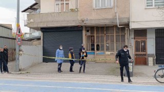 Yaşlı adam evinde ölü bulundu