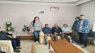 Yaşlılara moral ziyareti