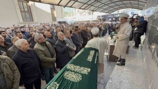 Yeni anne olan doktor ile mühendis eşi son yolculuğuna uğurlandı