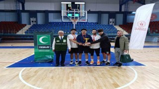 Yeşilay 3x3 basketbol turnuvası yapıldı