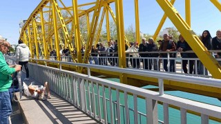 Yolcu minibüsü, otomobile çarptı 2si Alman uyruklu turist 3 yolcu yaralandı