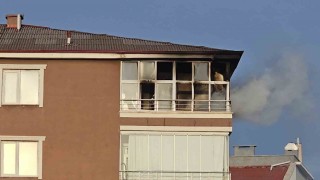 Yozgatta 17. katta çıkan yangın paniğe neden oldu