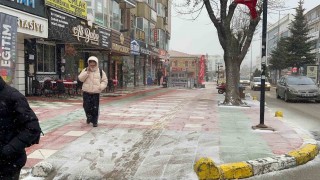 Yozgatta martta yağan kar çiftçiyi endişelendirdi