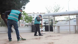 Yükümlüler camileri Ramazan Bayramına hazırlıyor